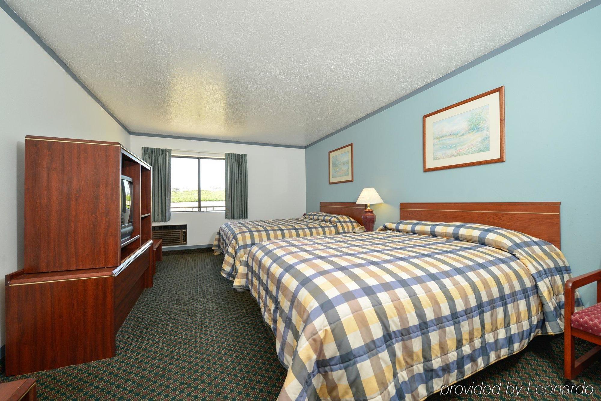 Capital Inn & Suites Салем Екстериор снимка