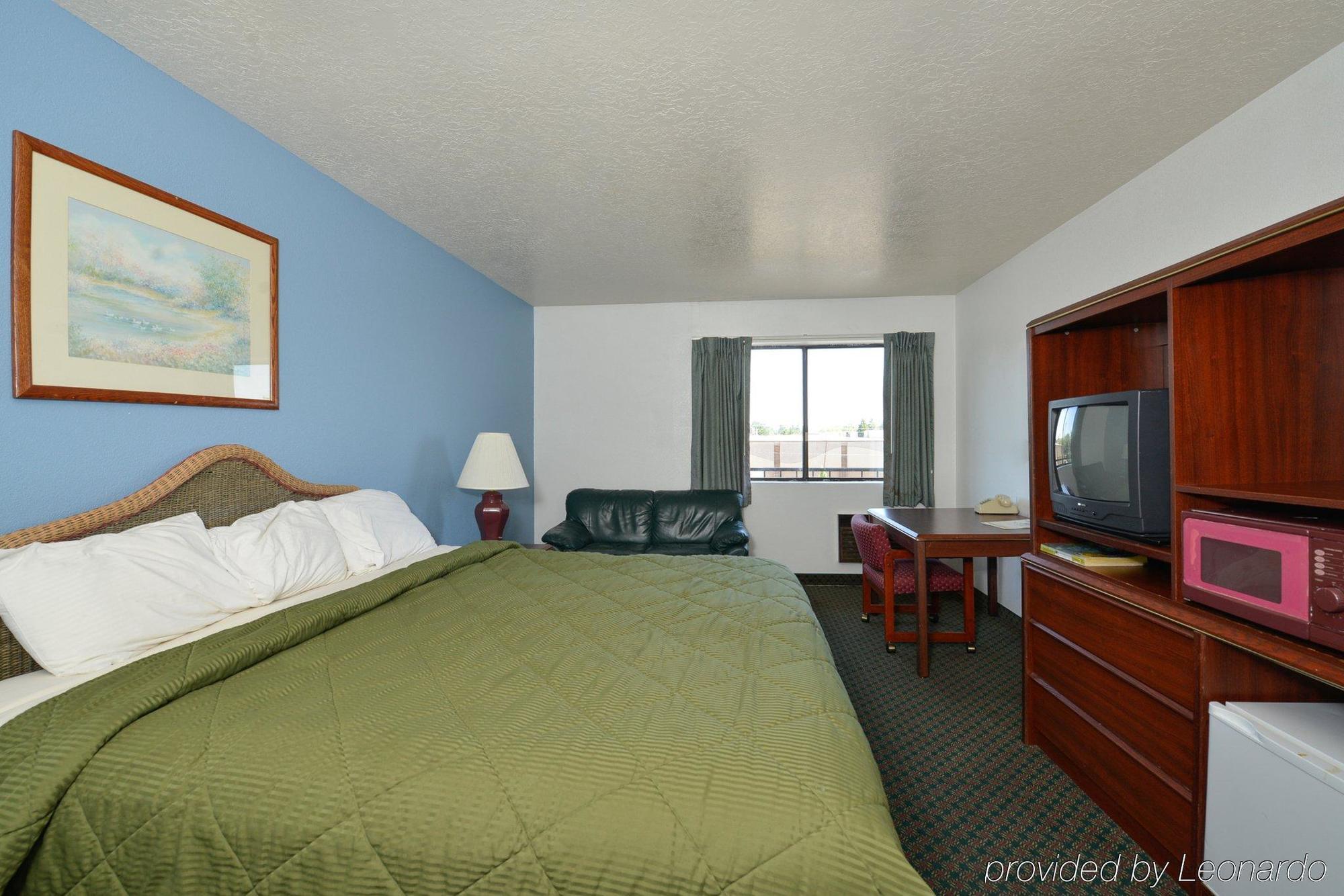 Capital Inn & Suites Салем Екстериор снимка