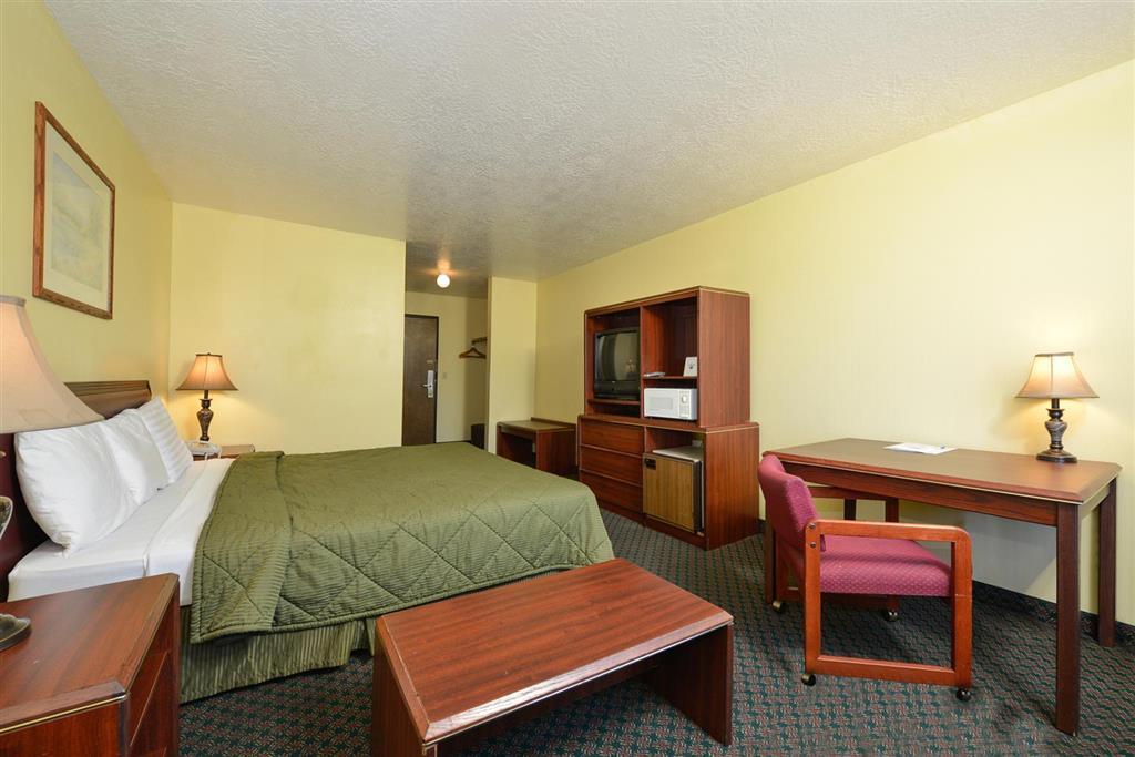 Capital Inn & Suites Салем Стая снимка